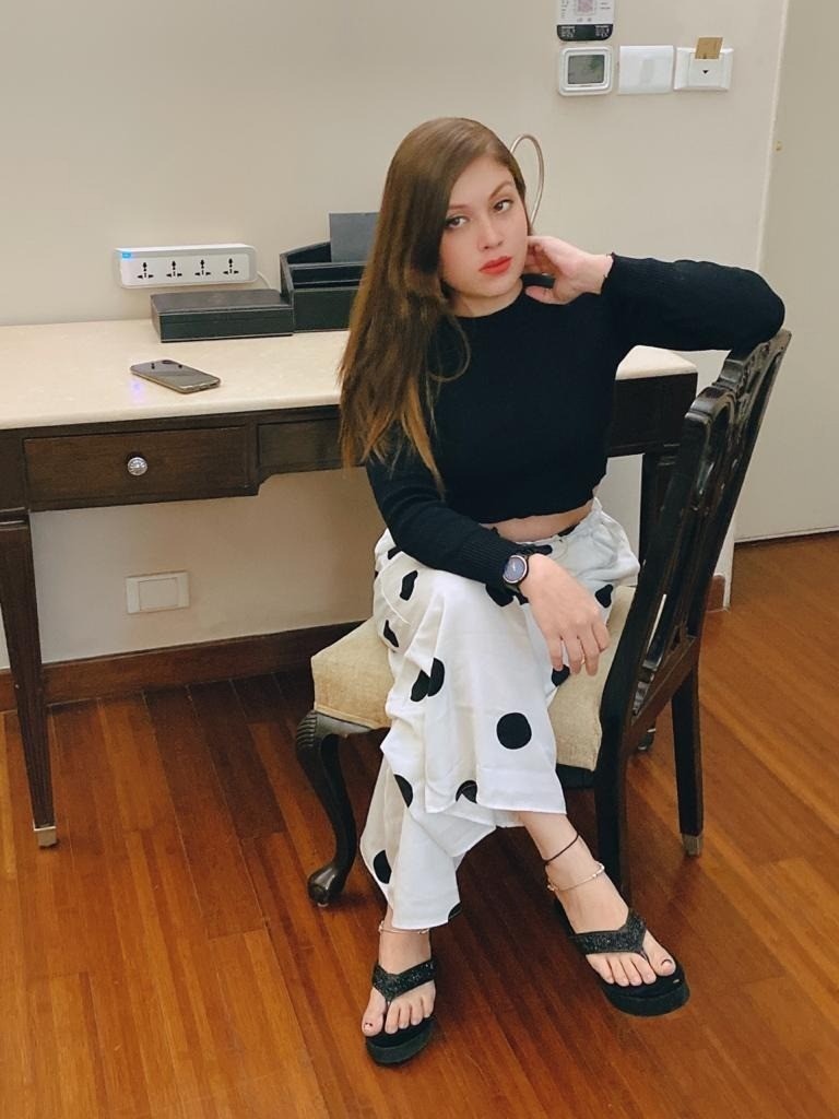 high profile Call Girls in Noida